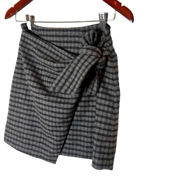 Aritzia Wilfred Dorine Plaid Mini Skirt - Picture 4 of 9